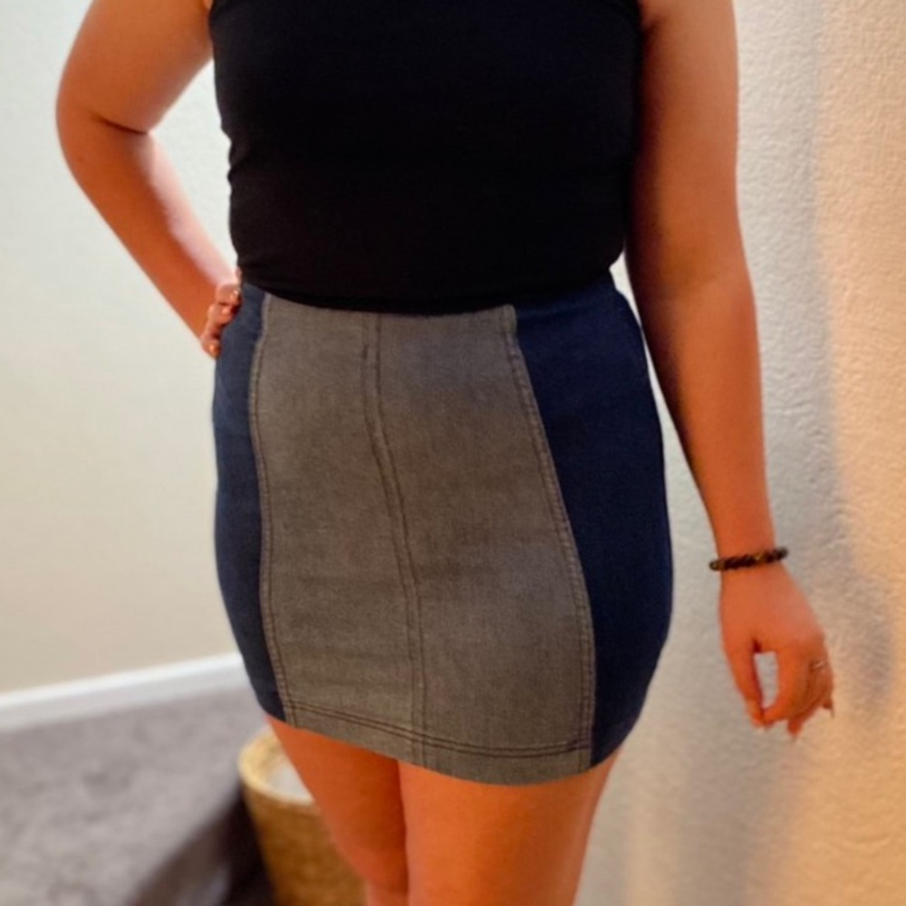 🫐🦋Free People Two-Toned Denim Mini Skirt🦋🫐
